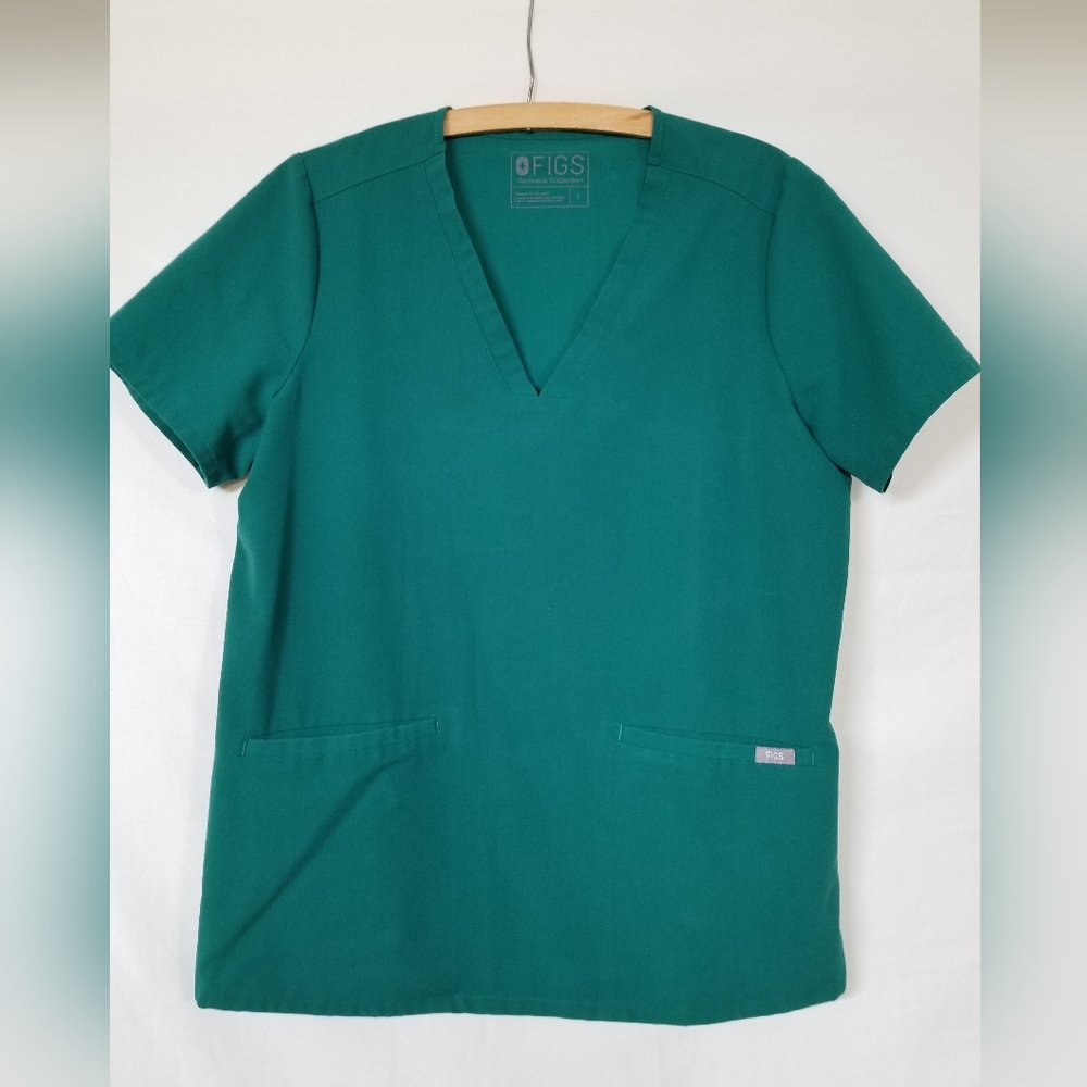 FiGS Scrub Top Size Large